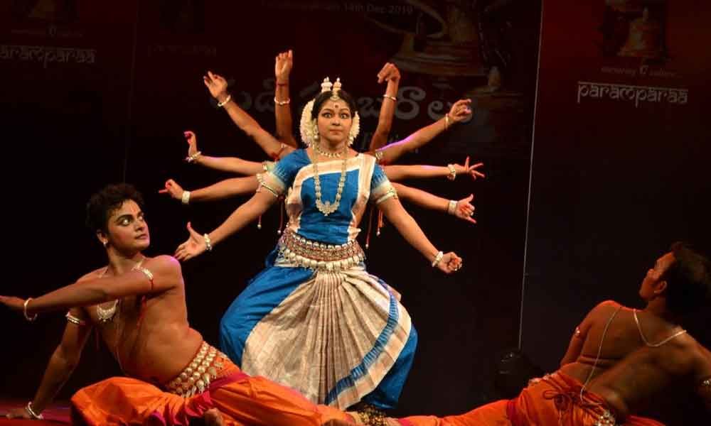 Visakhapatnam: Odisha artistes impress audience